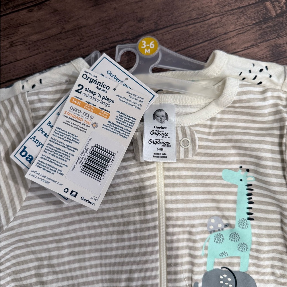 Gerber Organic Striped Baby Sleep N' Play with Giraffe